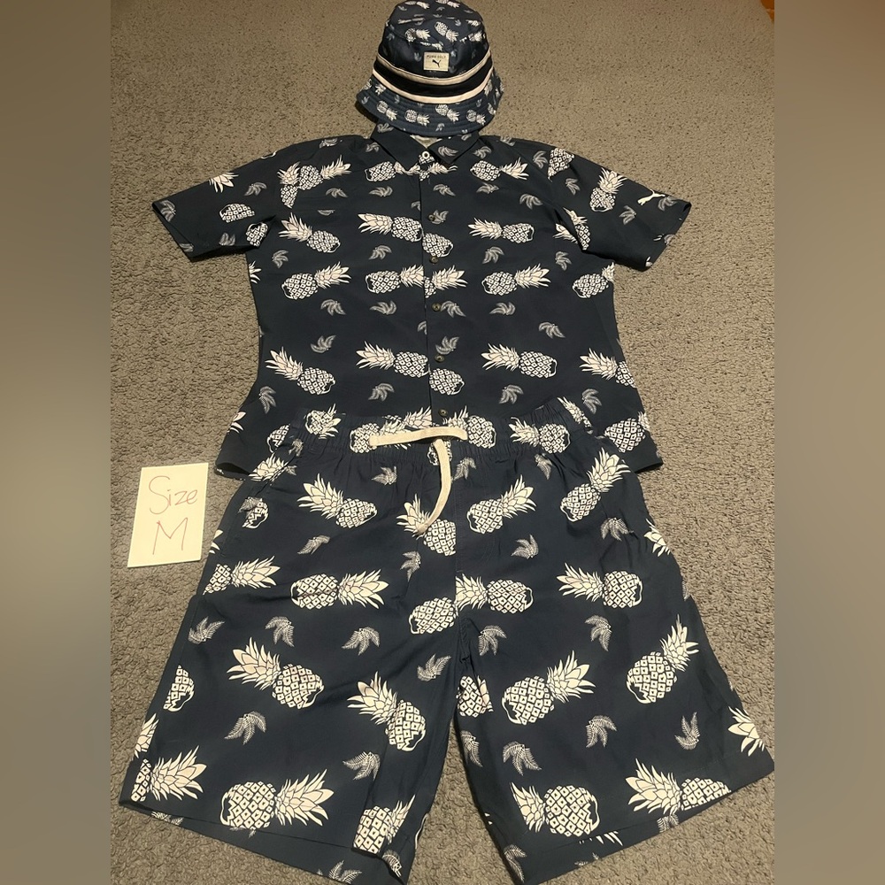 *RARE* Size medium Tournament of Champions Puma golf pineapple outfit